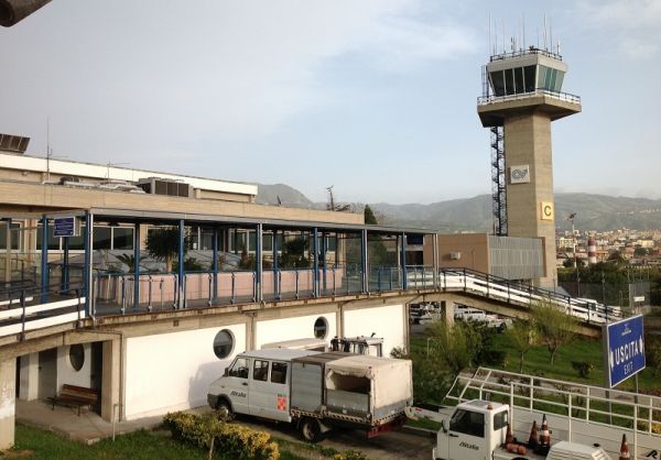 Comune di Reggio Calabria, Falcomatà porta buone notizie per l'Aeroporto