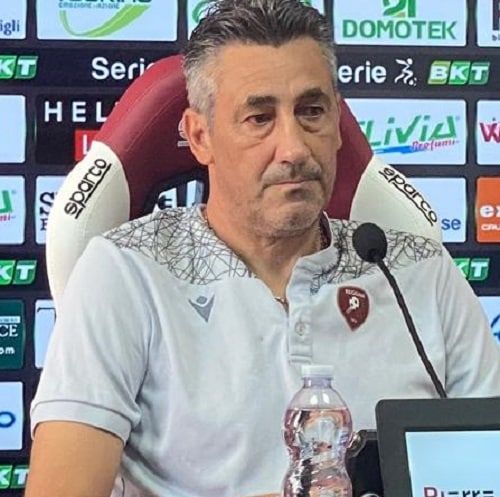 LECCE - REGGINA 2-0: IN CADUTA LIBERA