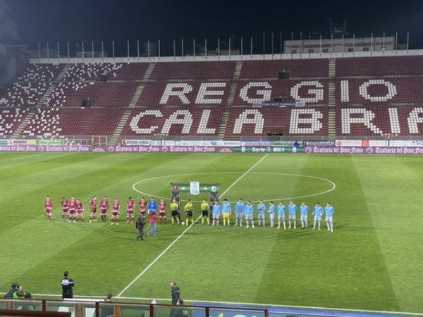 REGGINA - V, ENTELLA 1-0, vittoria di rigore