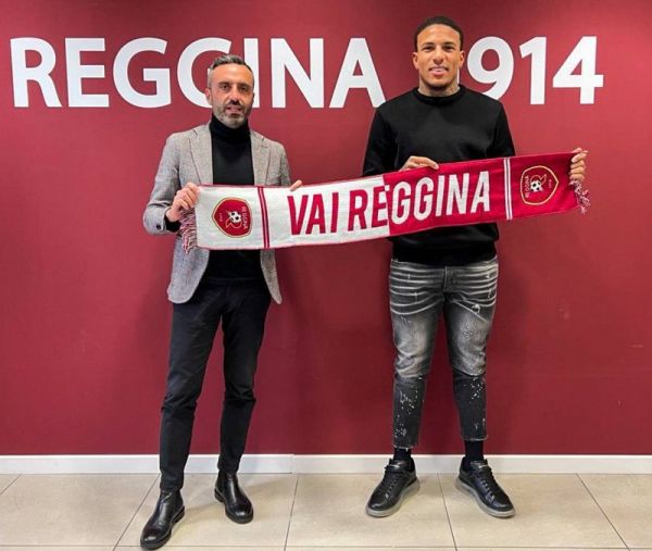 Reggina 1914, 5 entrate ed 8 uscite