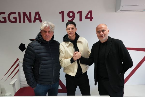 Reggina, ecco l’attaccante: De Felice ha firmato