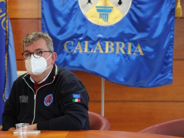 Regione Calabria, conferimenti rifiuti nelle discariche pubbliche