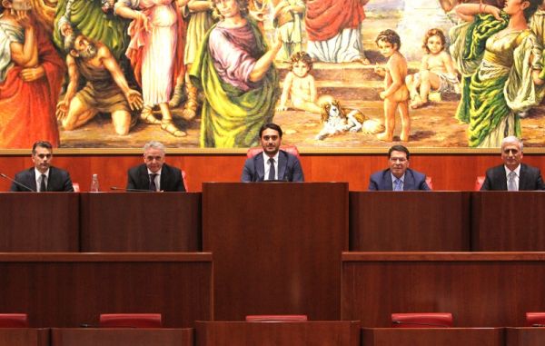 Regione Calabria, Irto riconfermato presidente
