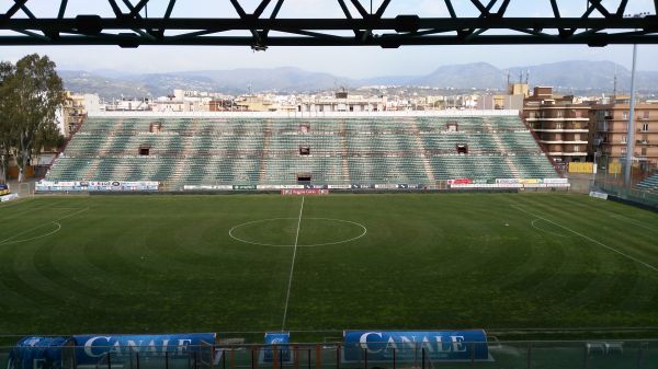 Reggina - Catanzaro si giocherà al Granillo
