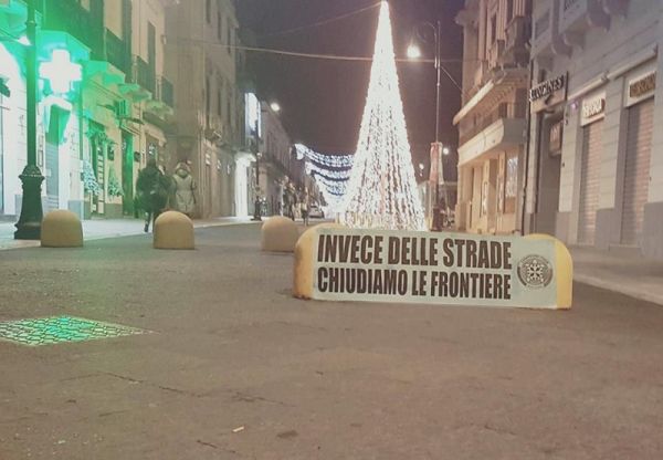 CasaPound Reggio Calabria, dissuasori sul corso Garibaldi