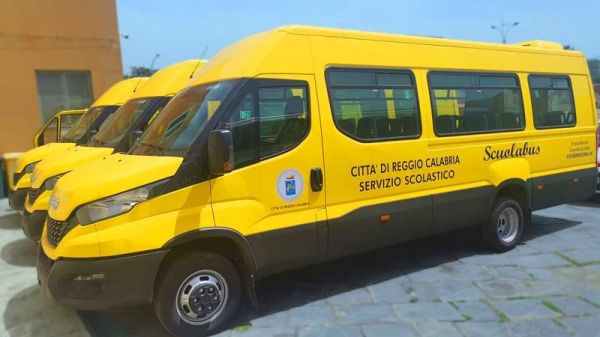 Città Metropolitana, nuovi scuolabus per ATAM