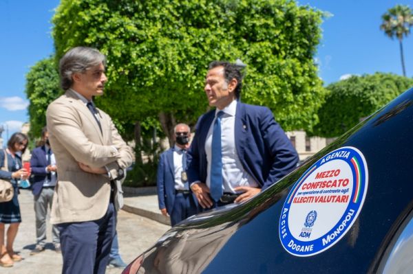 Comune di Reggio Calabria, acquisizione auto confiscata