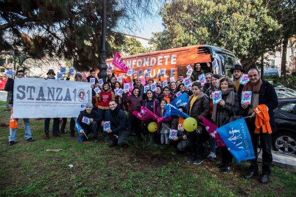 Generazione Famiglia, "Bus della Libertò" accolto con entusiasmo