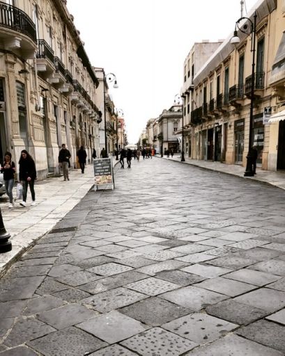 Reggio: Il Sindaco Falcomatà annuncia l’intitolazione di luoghi a Nino Candido e Kobe Bryant