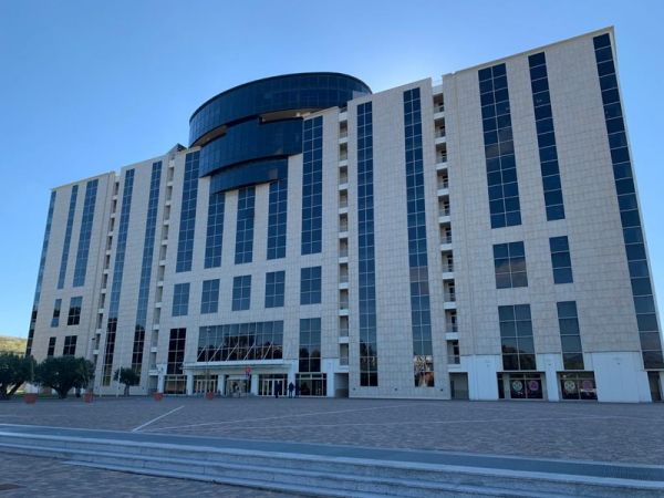 Regione Calabria, si aggiungono altri 10 positivi