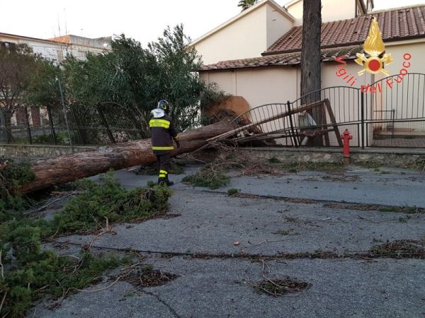 Vigili del Fuoco Catanzaro, ripristino danni per maltempo