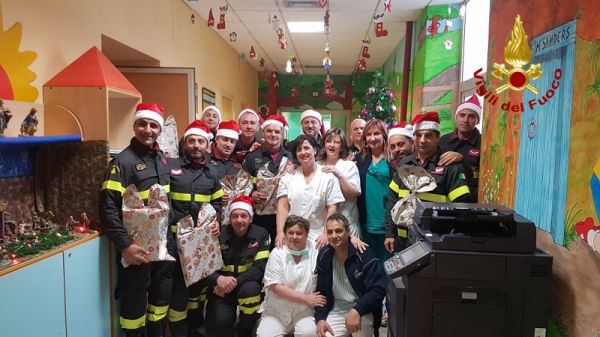 Vigili del Fuoco Cosenza, Pompieri Babbo Natale