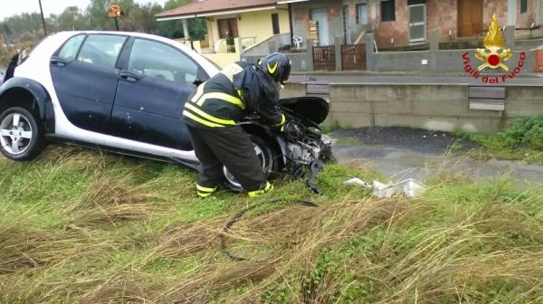 Vigili del Fuoco di Reggio Calabria, numerosi interventi per meteo avverse