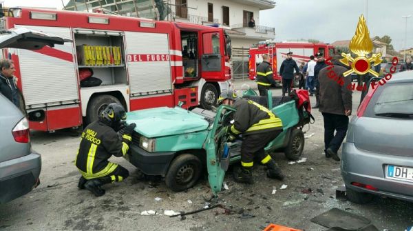 Vigili del Fuoco, incidente stradale a Locri
