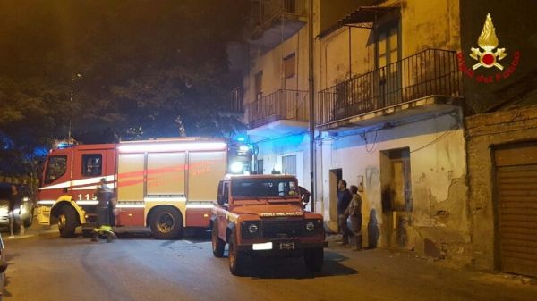 Vigili del Fuoco, interventi antincendio in via Padre Catanoso
