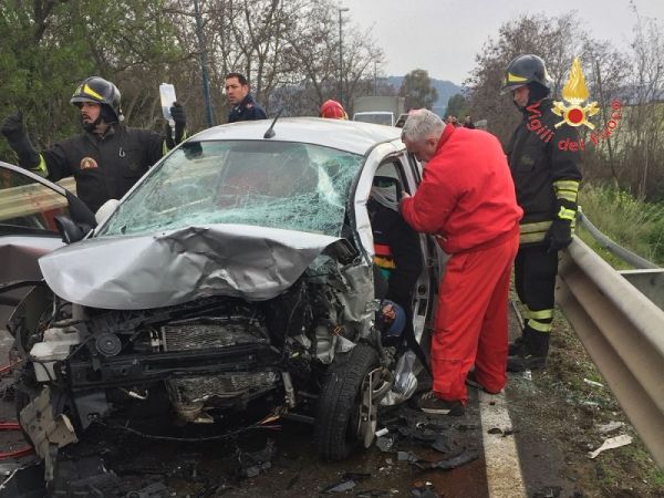 Vigili del Fuoco Lamezia, incidente stradale a Curinga