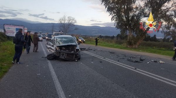 Vigili del Fuoco Lamezia, intervento per incidente stradale