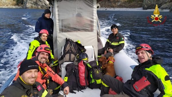 Vigili del Fuoco Reggio Calabria, recuperati 2 cani