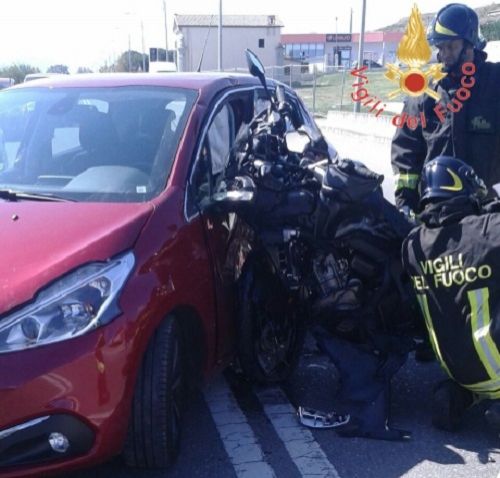 Vigili del Fuoco Sellia Marina, intervento per incidente stradale